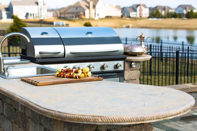 Three Benefits of an Outdoor Kitchen